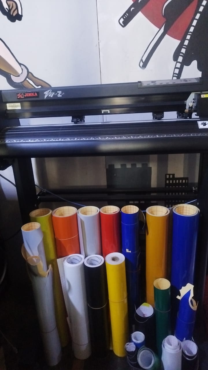 Mesin Produksi Cutting Sticker